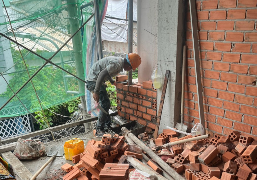 Công tác xây tường bao