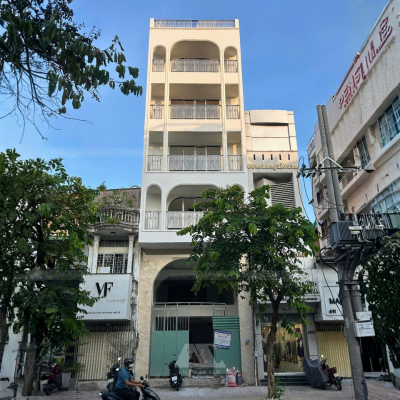 Thiết kế và thi công nhà phố trọn gói 5 tầng Nguyễ Đình Chiểu